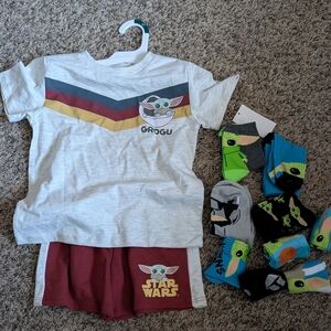 Star Wars Grogu Gray and Maroon Kids Set with Socks